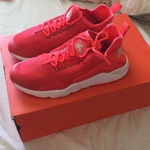 Huarache Ultra’s Bright Mango